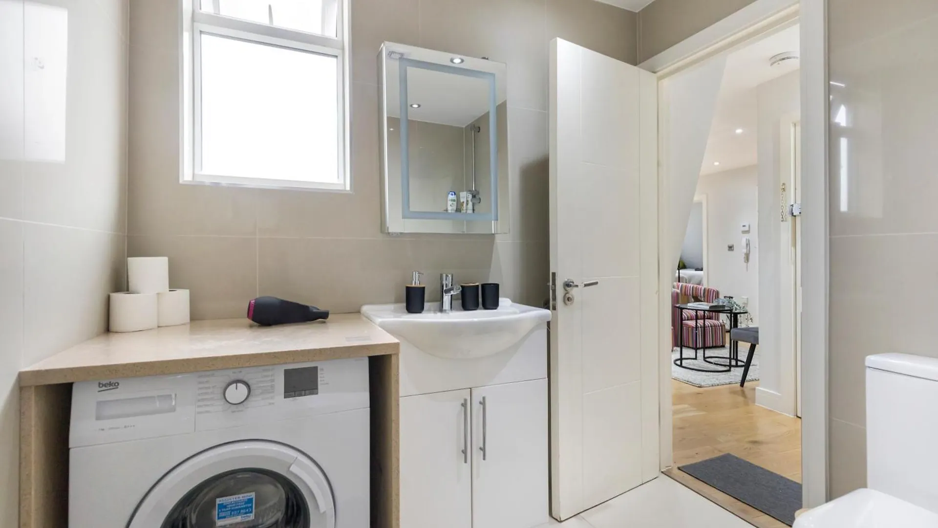 Brick Lane Chill - 2 Bdr - 8 Ppl Apartment London 0*,